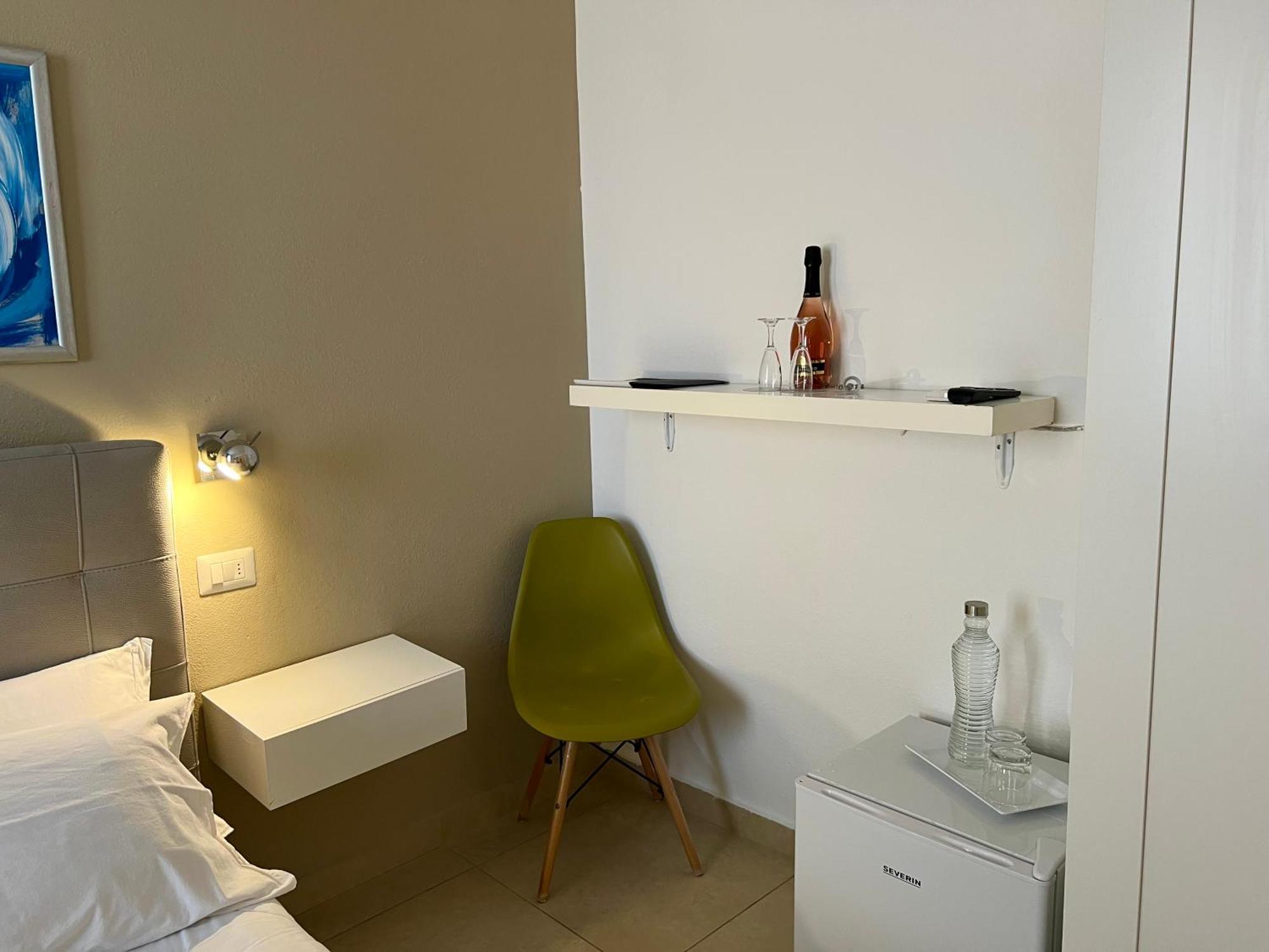 Les Chambres De Francoise Guest House Olbia Exteriör bild