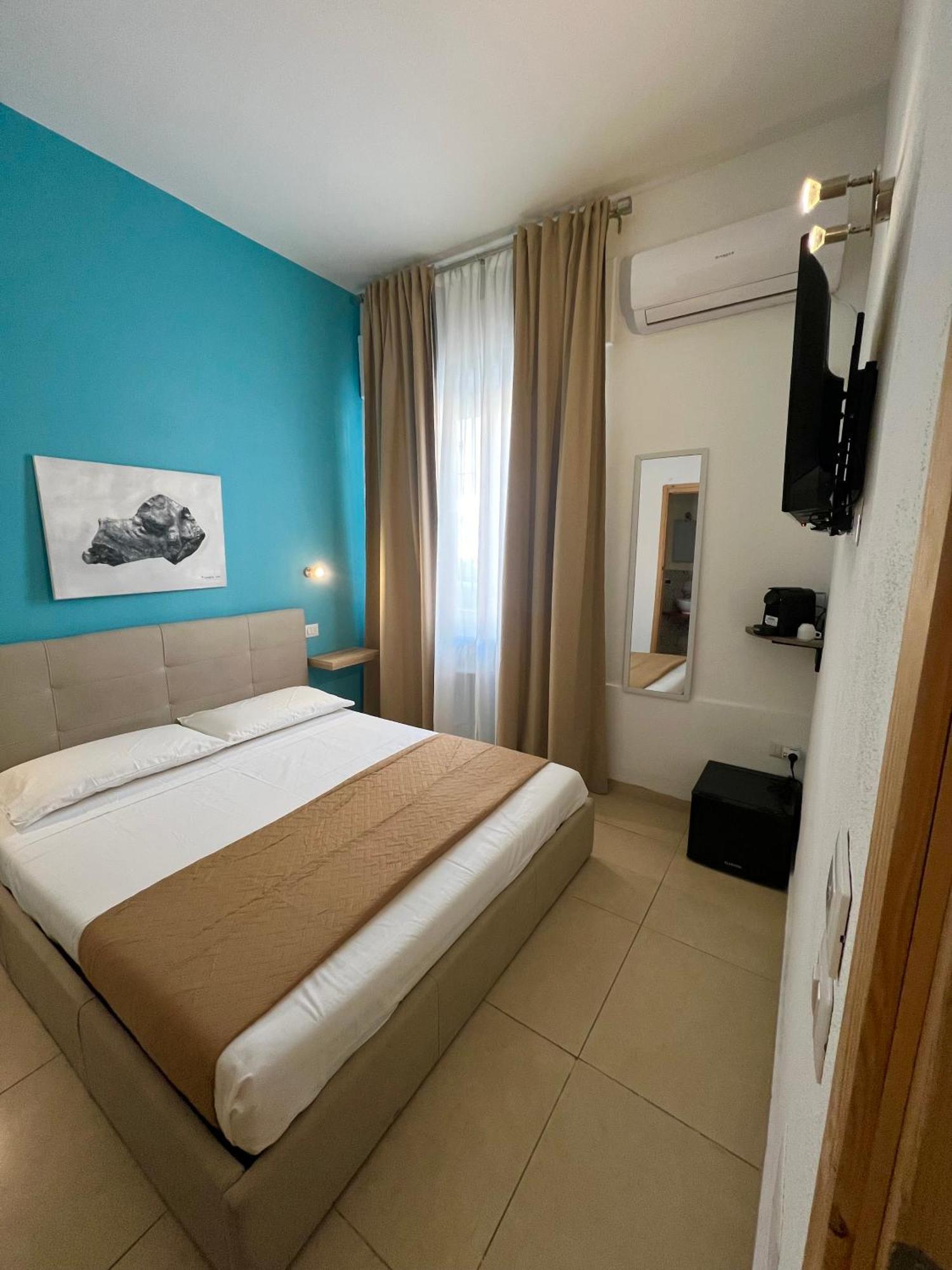 Les Chambres De Francoise Guest House Olbia Exteriör bild