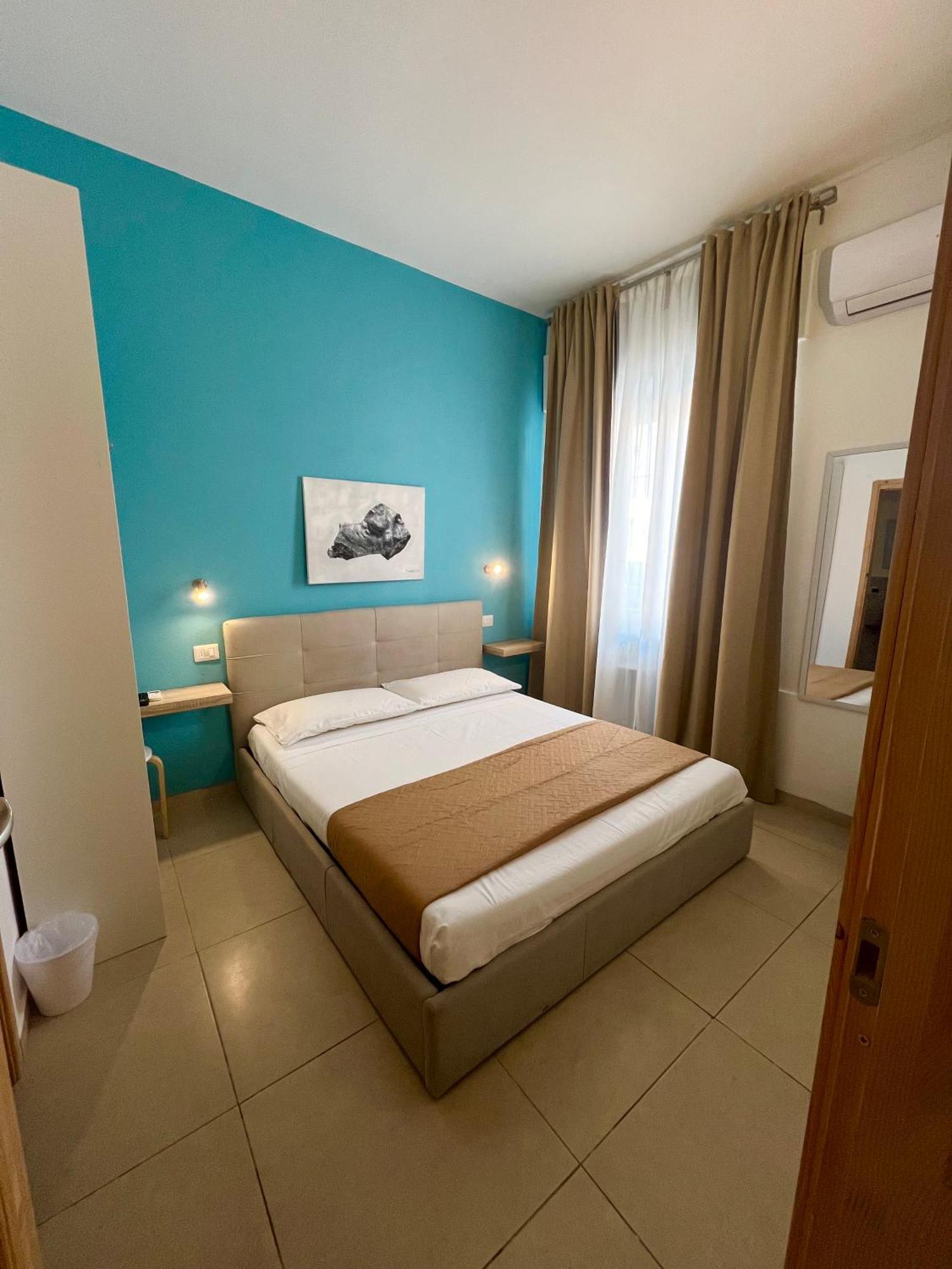 Les Chambres De Francoise Guest House Olbia Exteriör bild