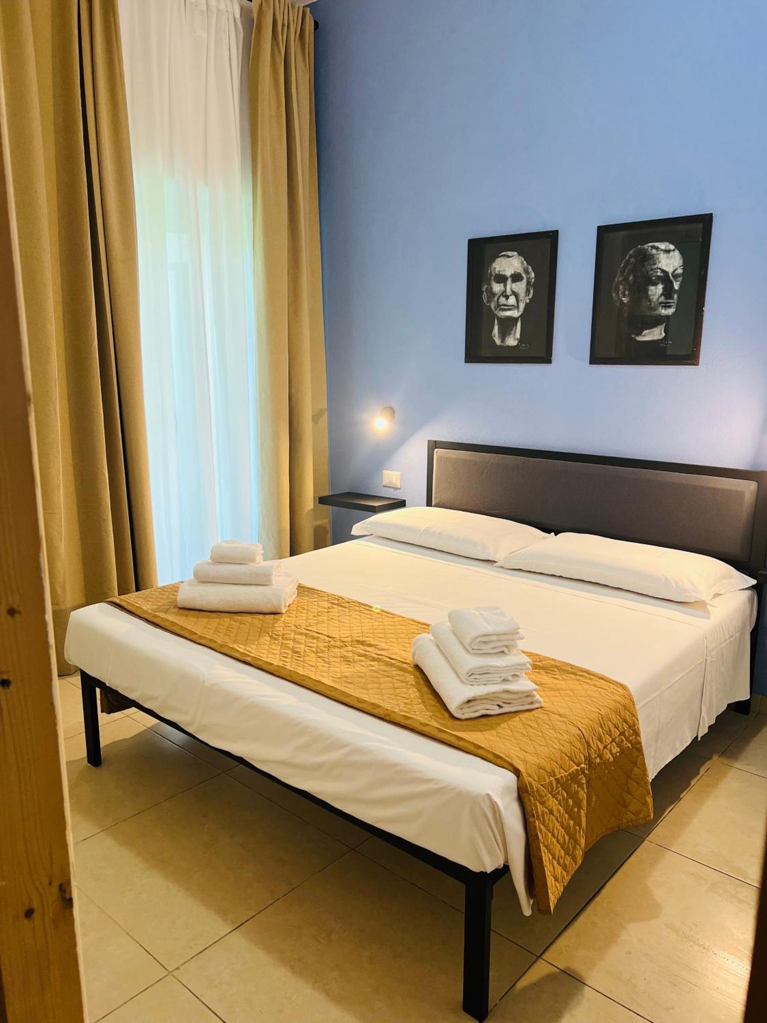 Les Chambres De Francoise Guest House Olbia Exteriör bild