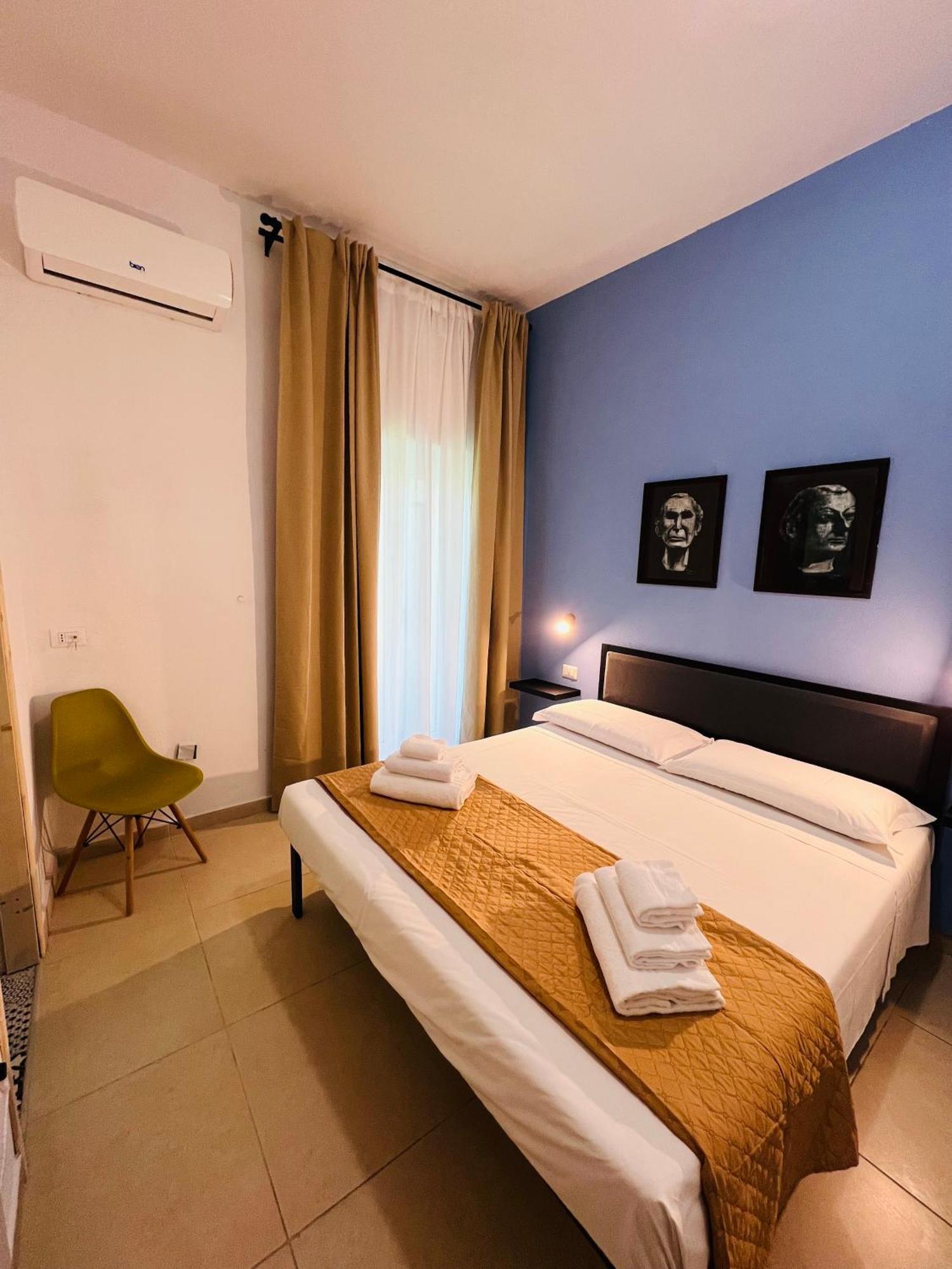 Les Chambres De Francoise Guest House Olbia Exteriör bild