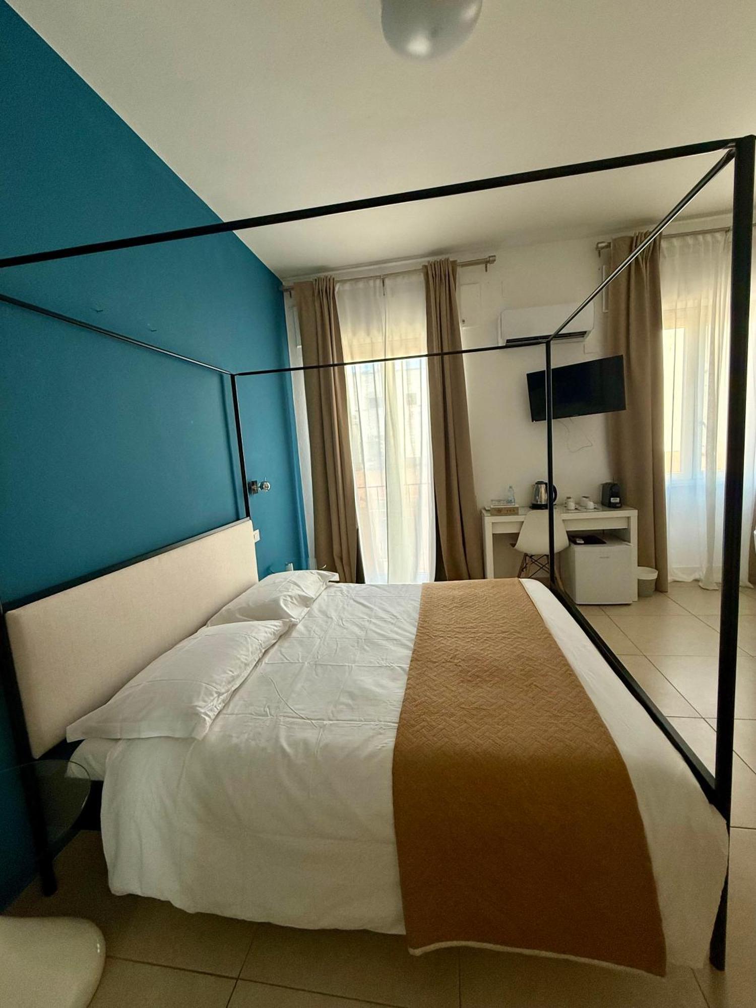 Les Chambres De Francoise Guest House Olbia Exteriör bild